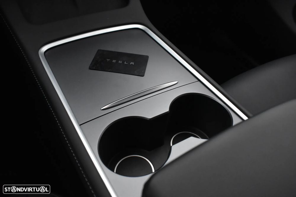 Tesla Model Y Performance Tração Integral - 36