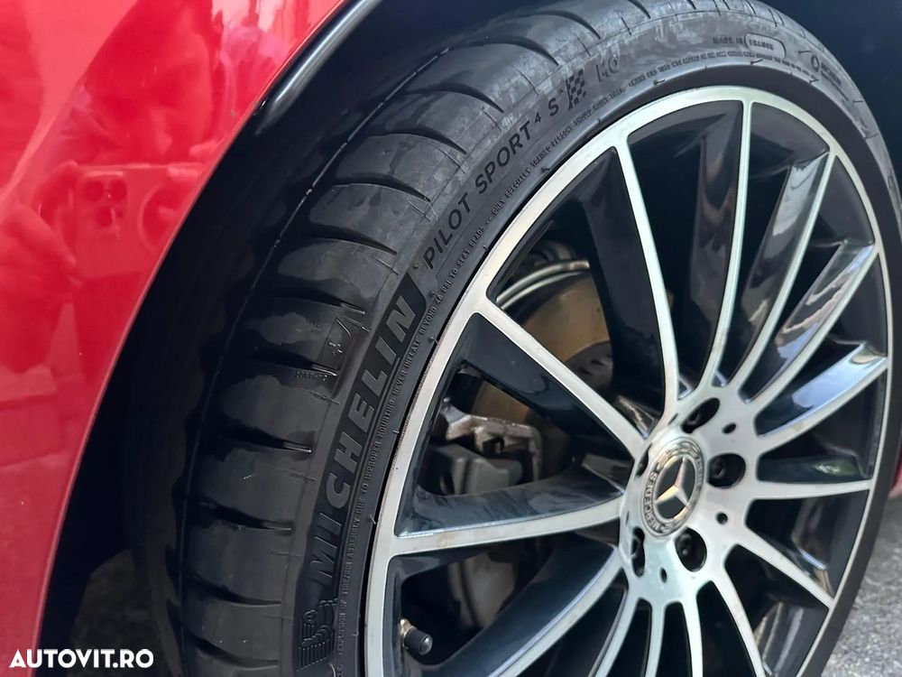 Mercedes-Benz E 220 d Coupe 9G-TRONIC AMG Line - 28