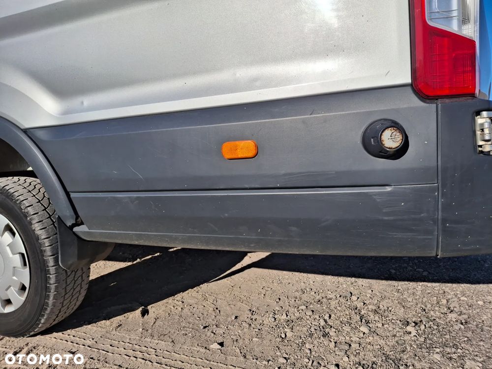 Ford Transit - 15