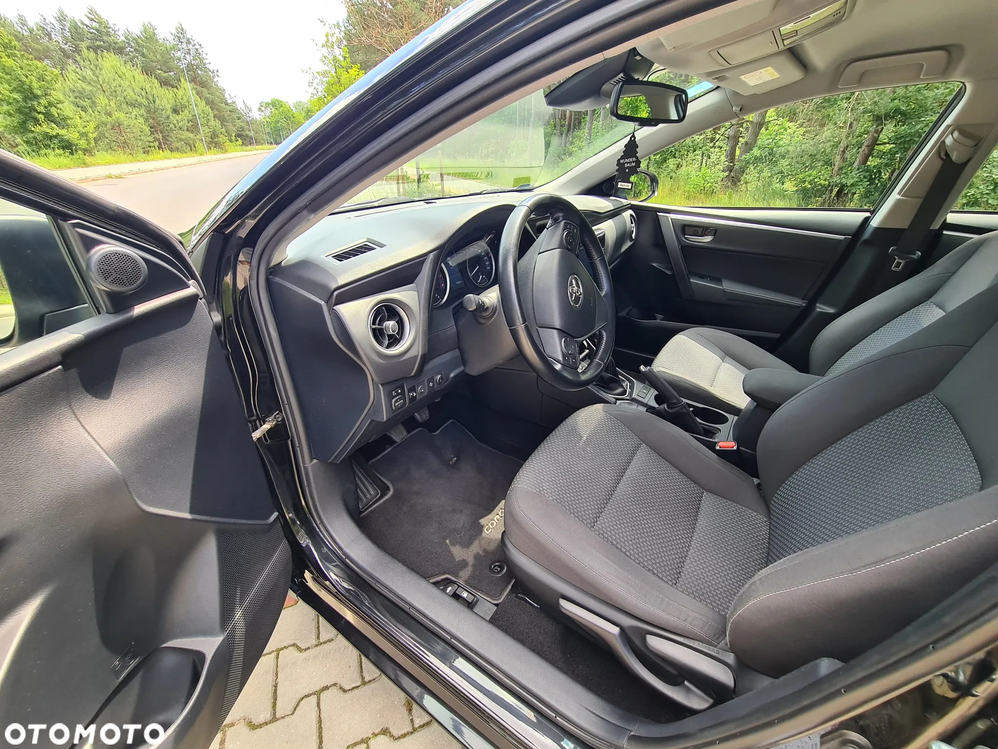 Toyota Corolla 1.6 Classic Plus - 20