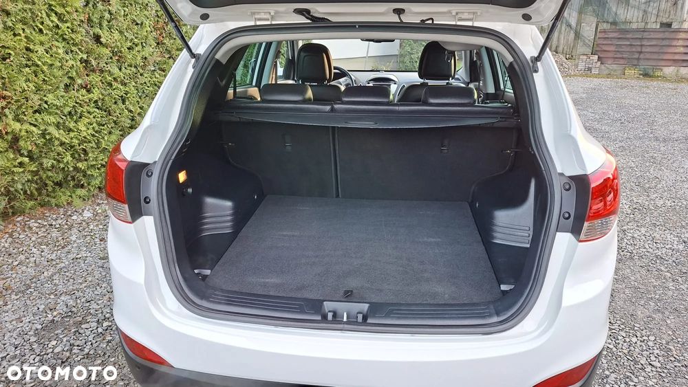 Hyundai ix35 1.6 2WD Fifa World Cup Edition - 36