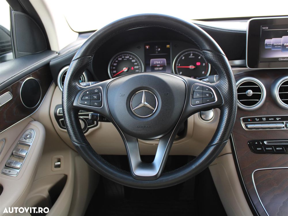 Mercedes-Benz GLC Coupe 250 d 4Matic 9G-TRONIC AMG Line - 16