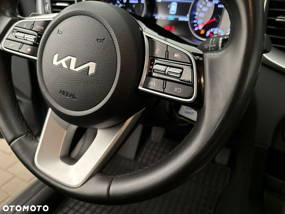 Kia Ceed - 28