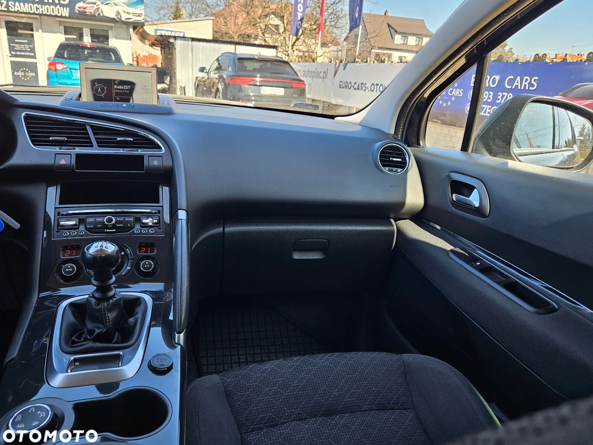Peugeot 3008 1.6 BlueHDi Active S&S - 23