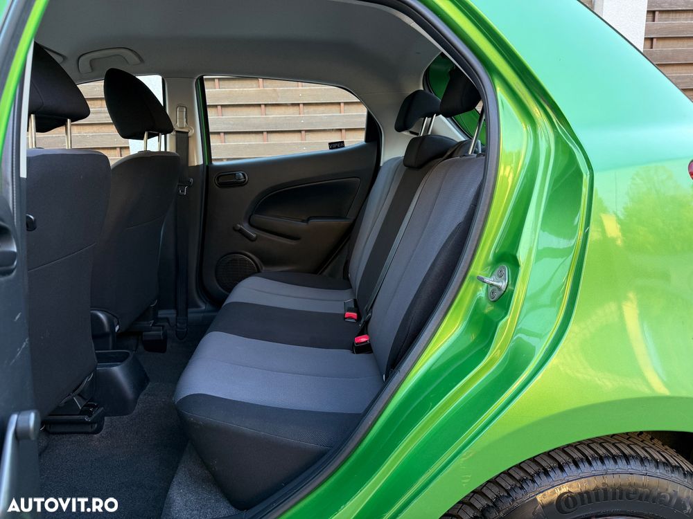 Mazda 2 - 8