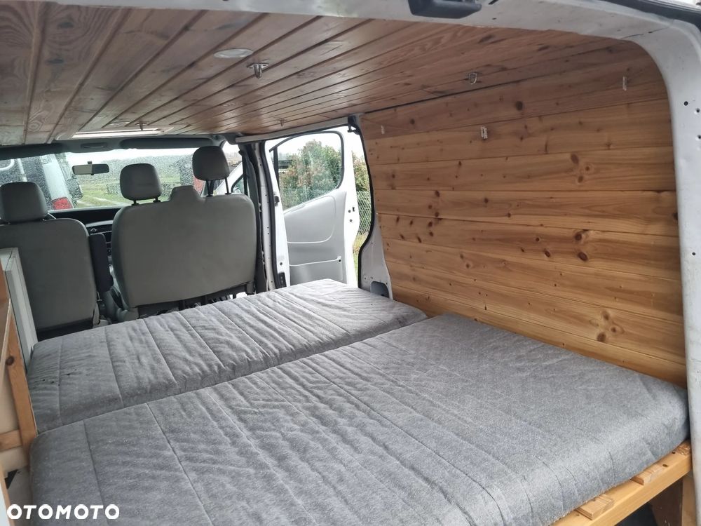 Renault Trafic - 12