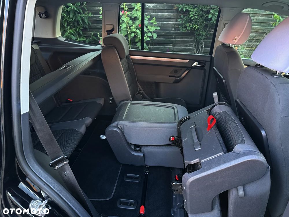 Volkswagen Touran 1.6 TDI DPF Highline - 10