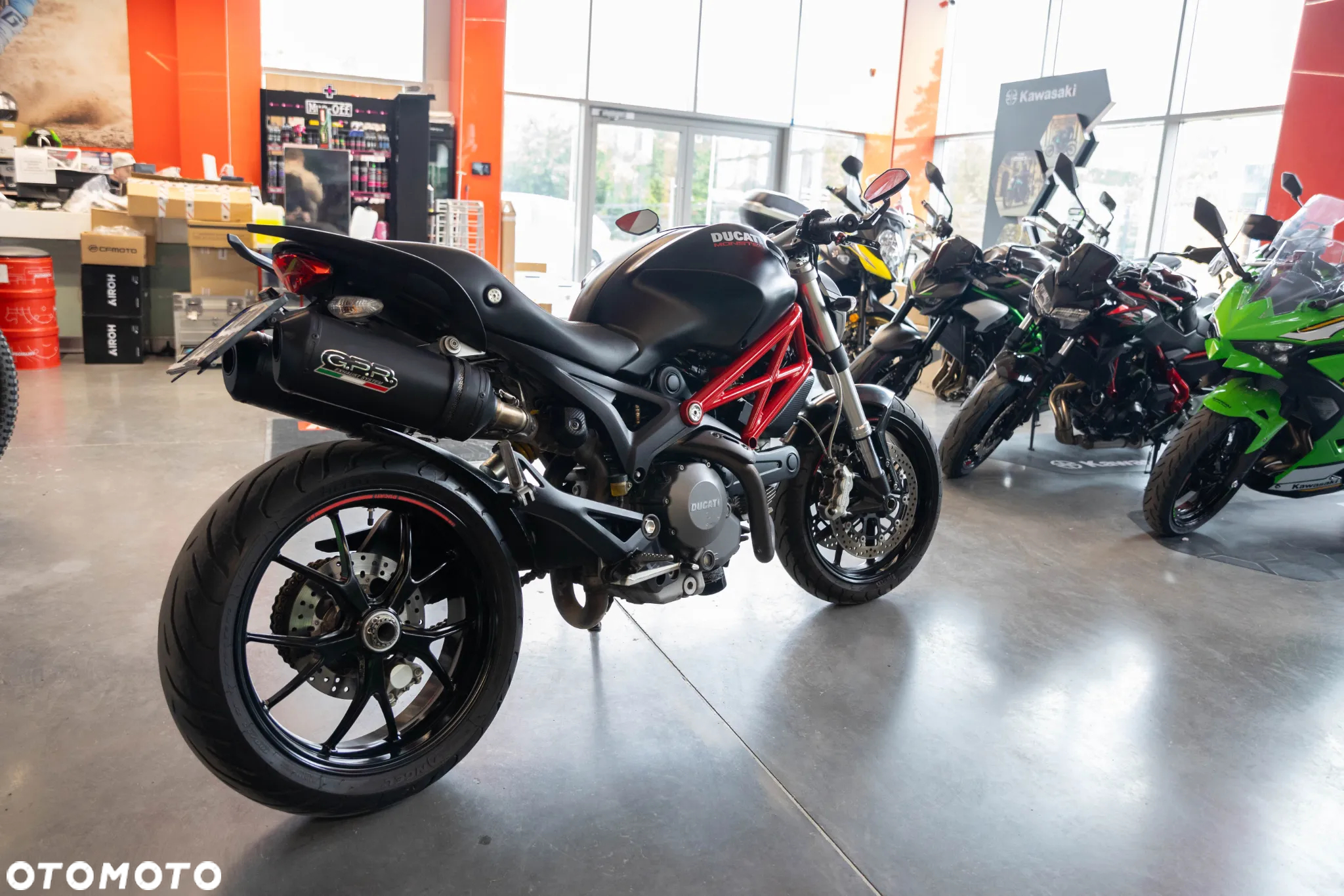 Ducati Monster - 14