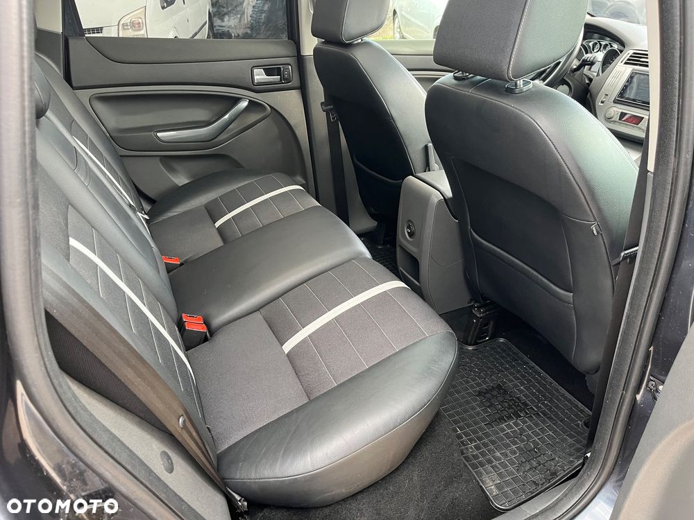 Ford Kuga 2.0 TDCi 4x4 Titanium - 20