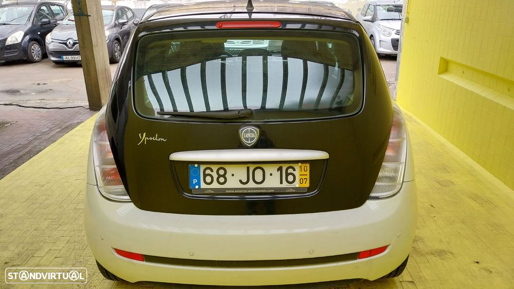 Lancia Ypsilon 1.2 Argento - 19