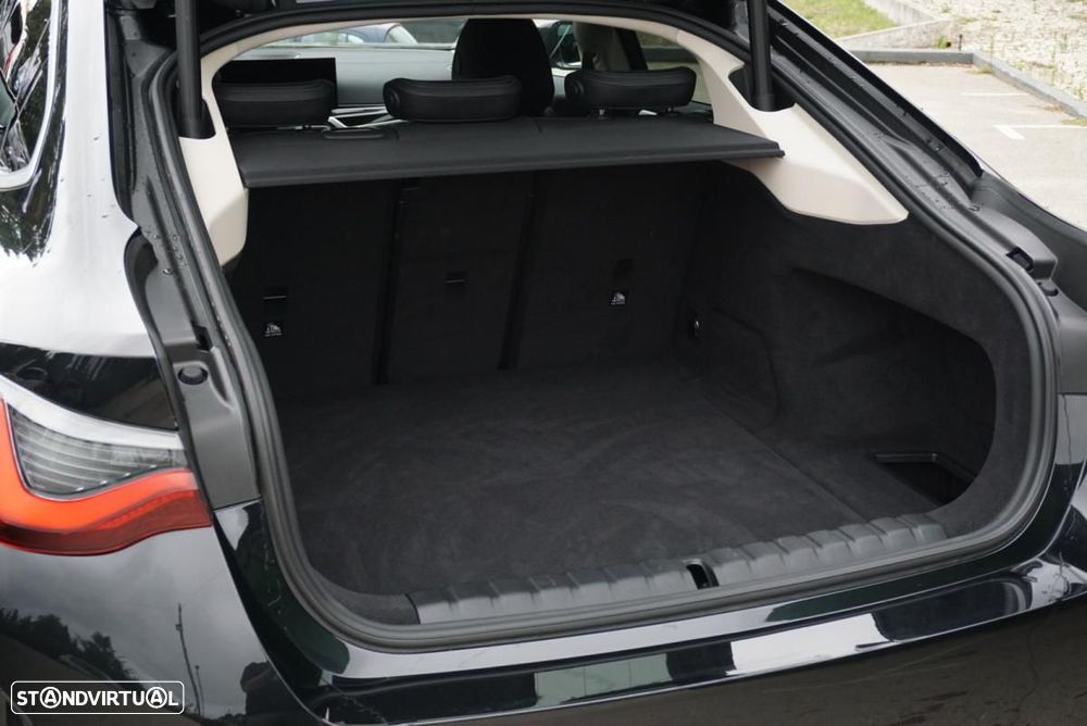 BMW i4 eDrive40 - 18