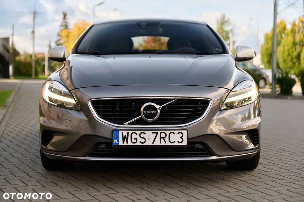 Volvo V40 D3 Geartronic RDesign - 2