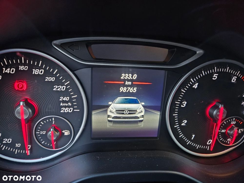 Mercedes-Benz Klasa A 180 (BlueEFFICIENCY) Urban - 15