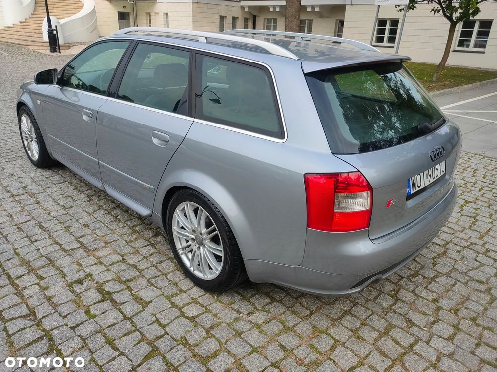 Audi A4 Avant 2.4 - 11