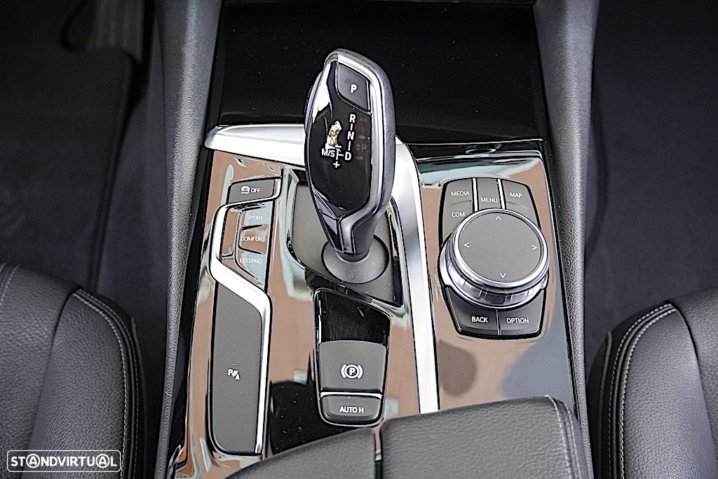 BMW 520 d Auto - 29