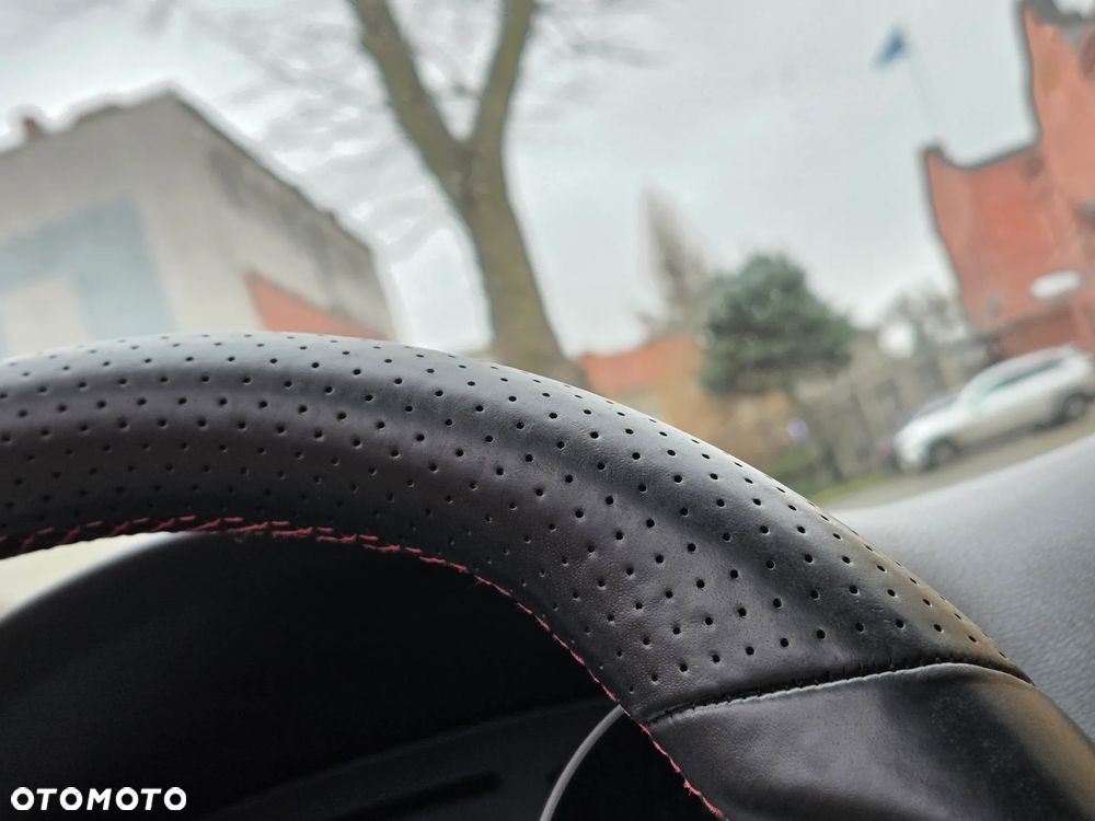 Volkswagen Golf 2.0 GTI - 38