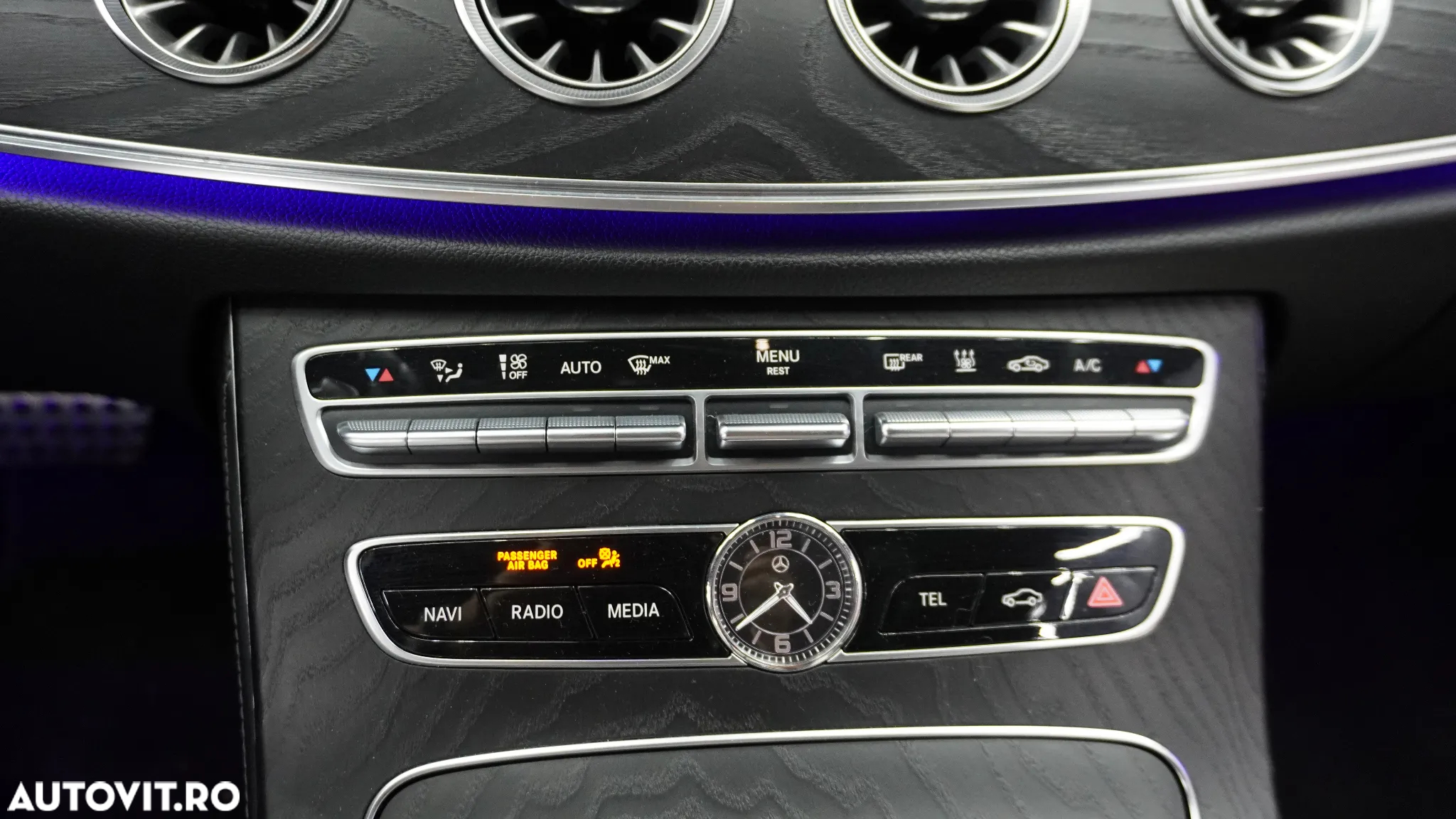 Mercedes-Benz E 400 Coupe 4MATIC Aut. - 12