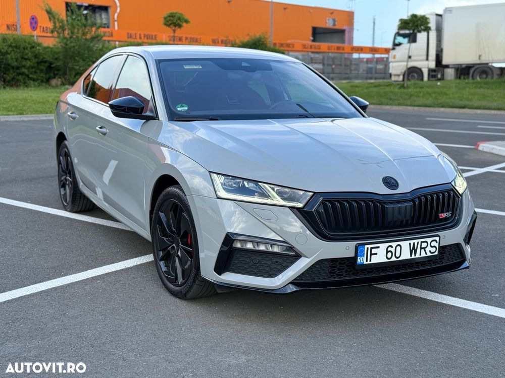 Skoda Octavia 1.4 TSI DSG RS - 2