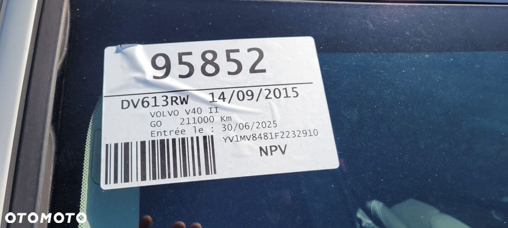 Volvo V40 - 36