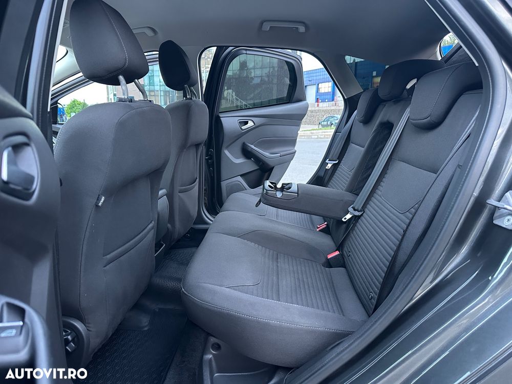 Ford Focus 1.5 TDCi Titanium - 8