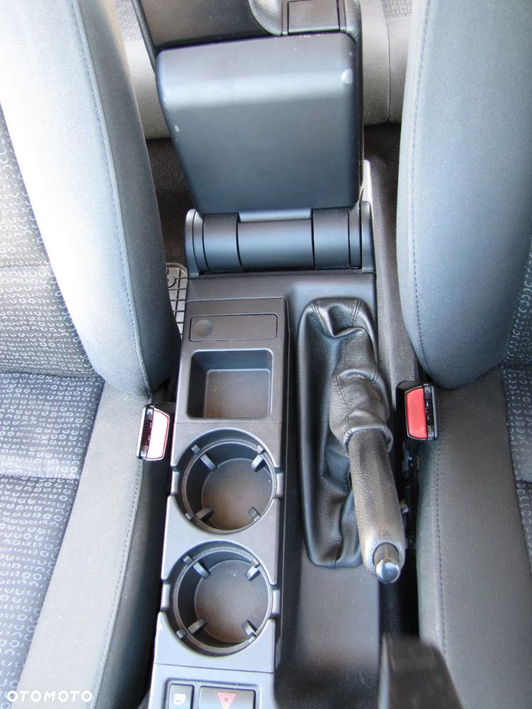 BMW Seria 3 - 25