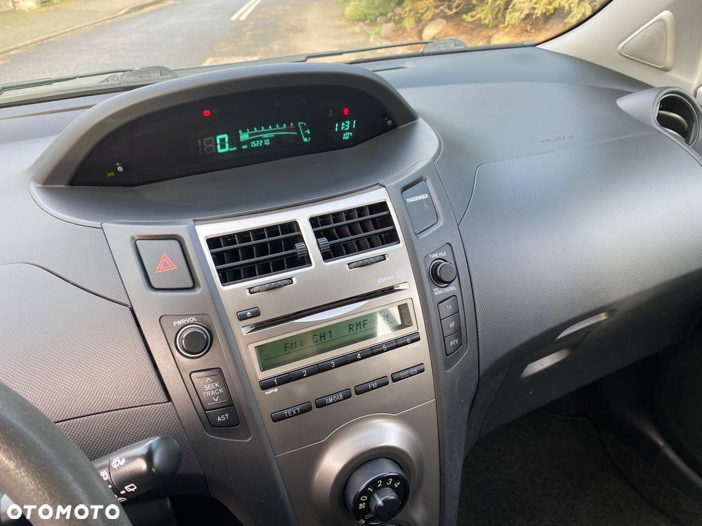 Toyota Yaris 1.0 VVT-i Cool - 18