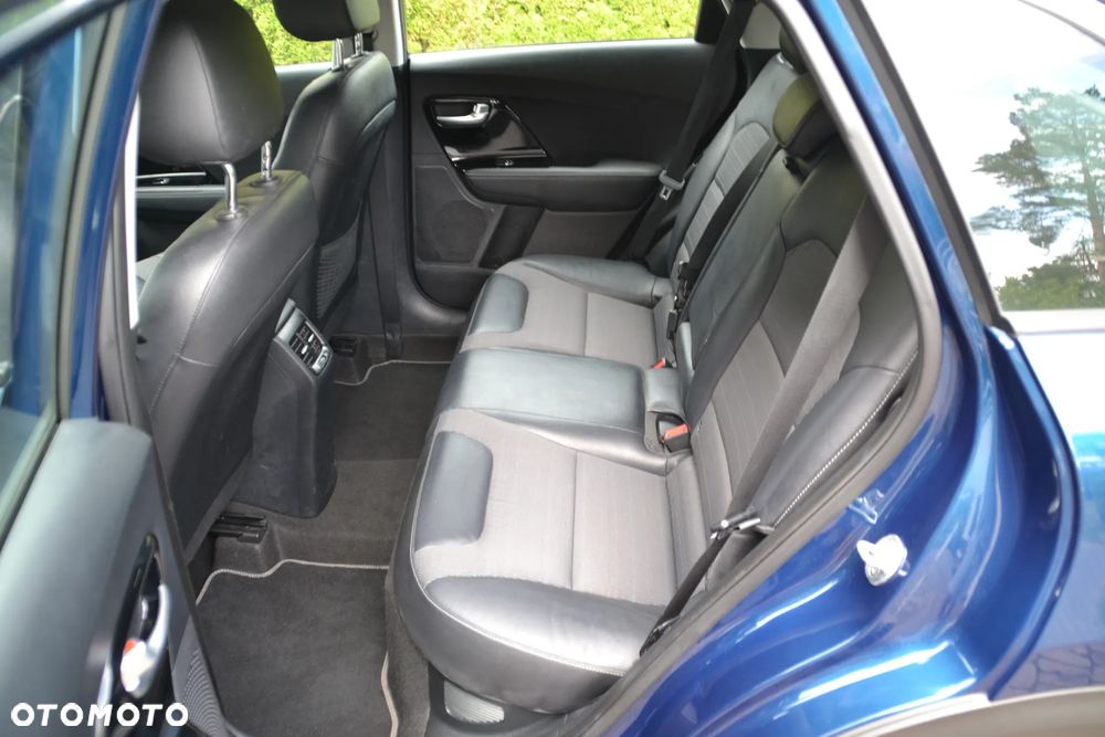 Kia Niro 1.6 GDI 2WD Vision - 23