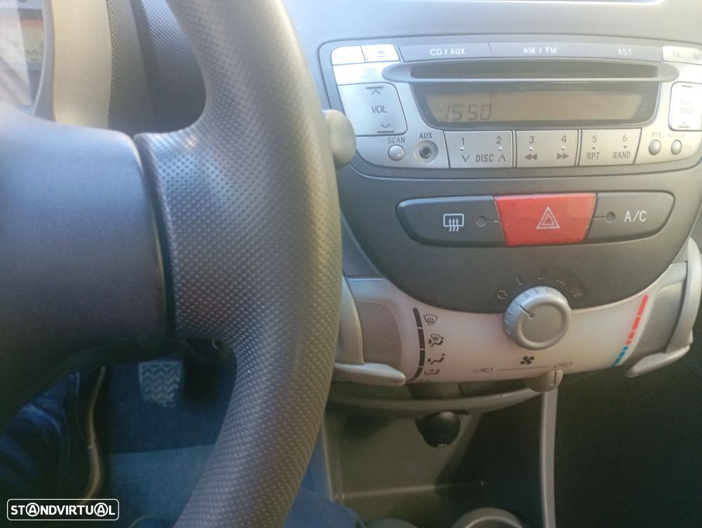 Toyota Aygo 1.0 + AC+VSC - 3