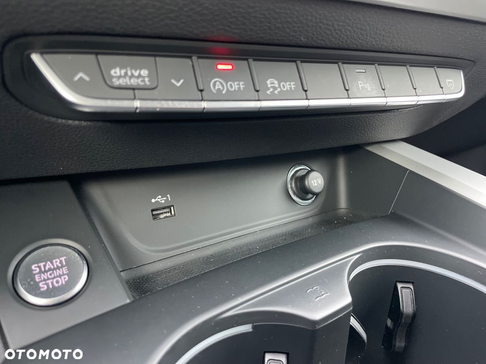 Audi A4 Avant 40 TDI S tronic - 35