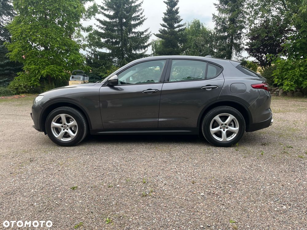Alfa Romeo Stelvio 2.0 Turbo Sprint Q4 - 2