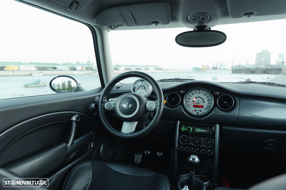 MINI 3 Portas Cooper S - 18