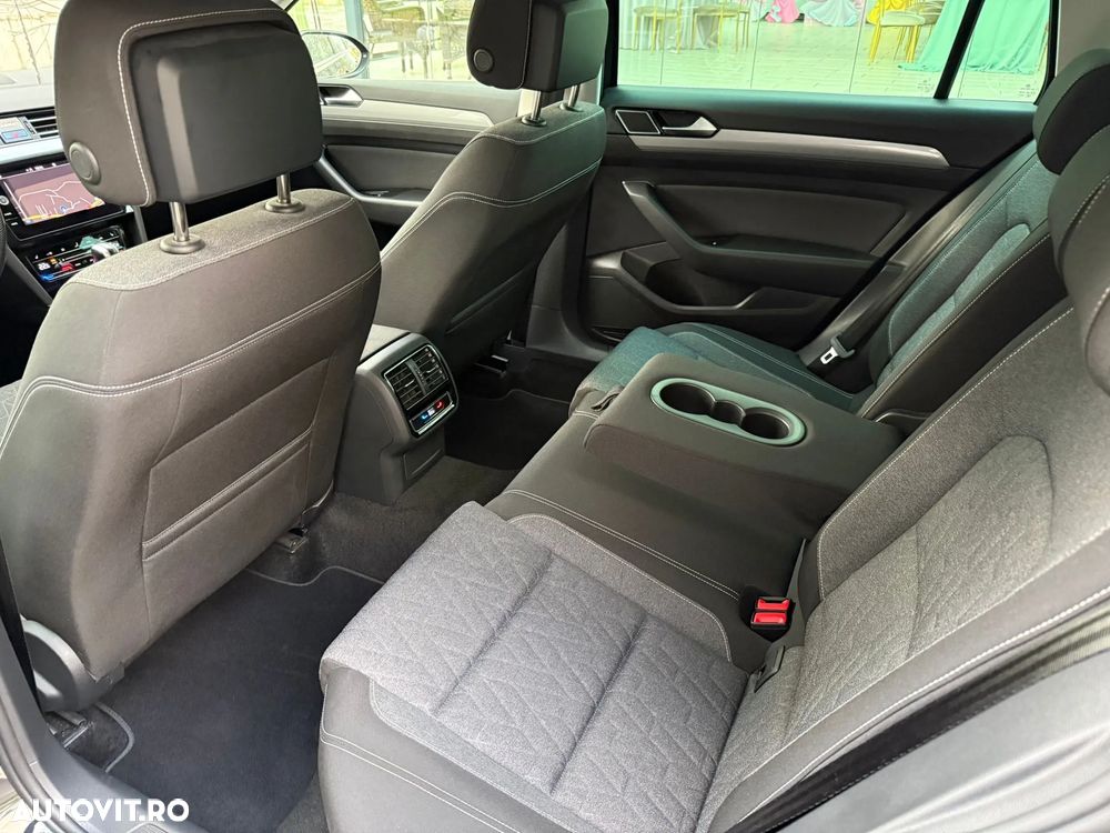 Volkswagen Passat - 5