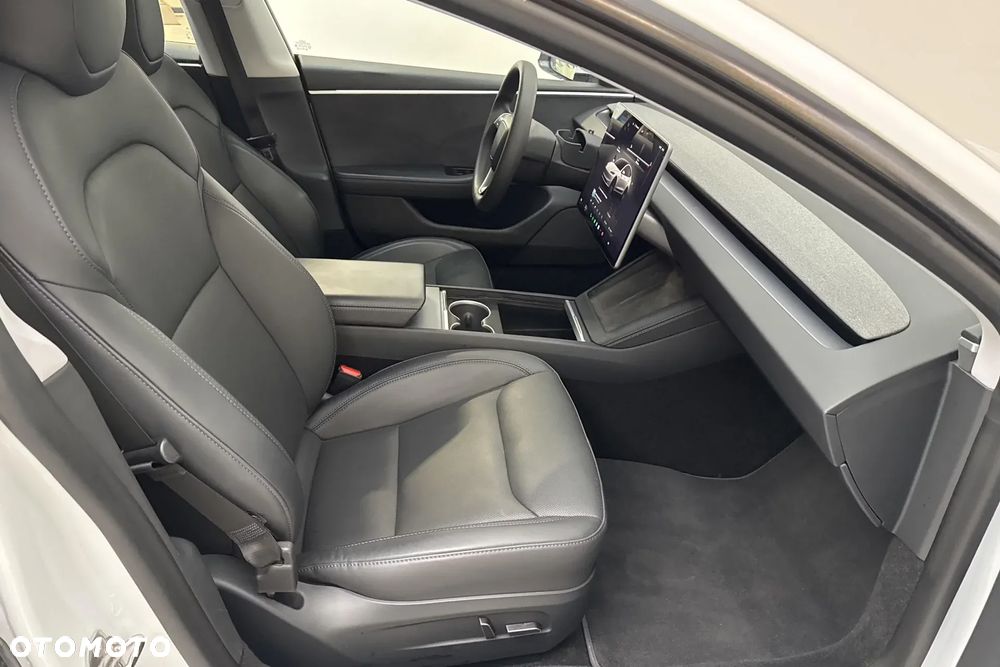 Tesla Model 3 Langstreckenbatterie Allradantrieb Dual Motor - 7