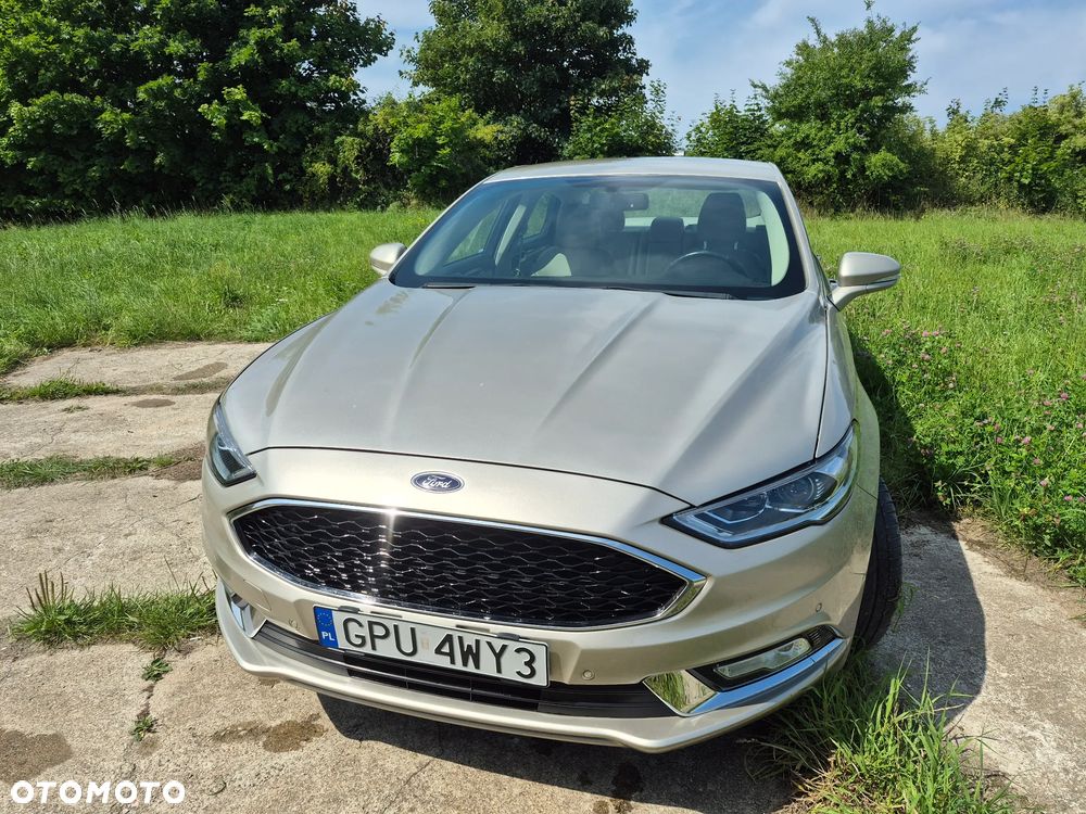Ford Fusion - 25