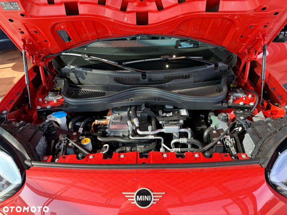 MINI Aceman E 42.5kWh Linia Favoured - 26