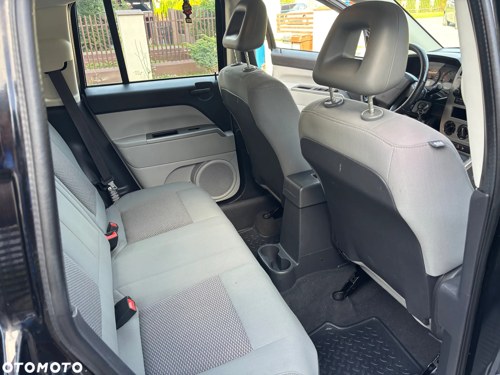 Jeep Compass - 29