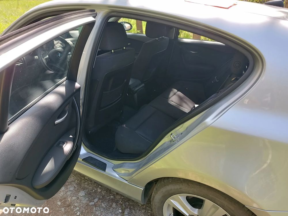 BMW Seria 1 118d DPF - 16