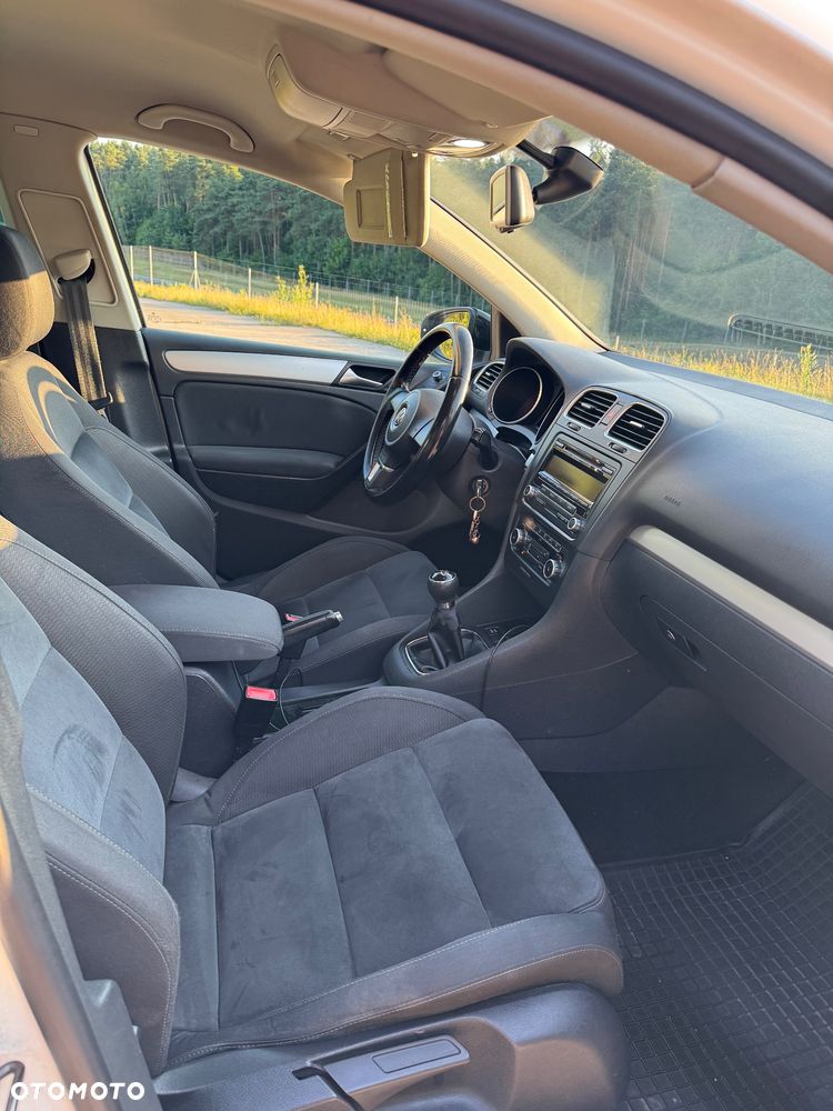 Volkswagen Golf 2.0 TDI Highline - 10