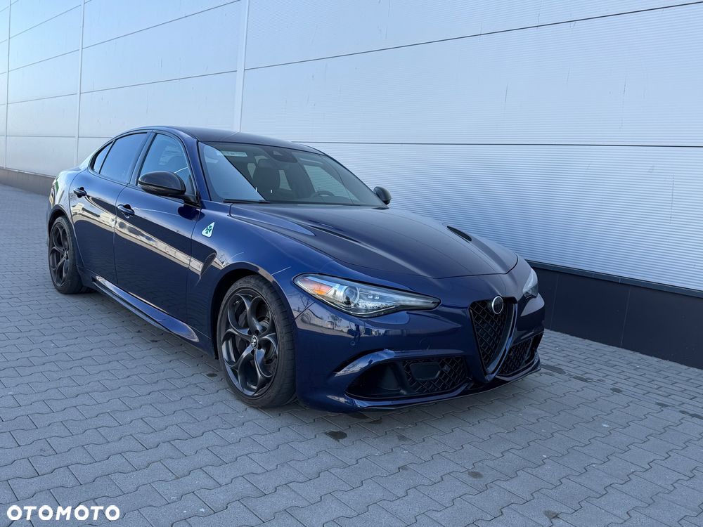 Alfa Romeo Giulia - 9