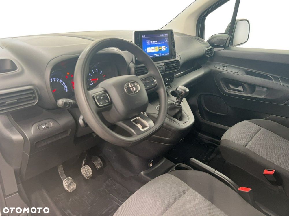 Toyota Proace City - 9