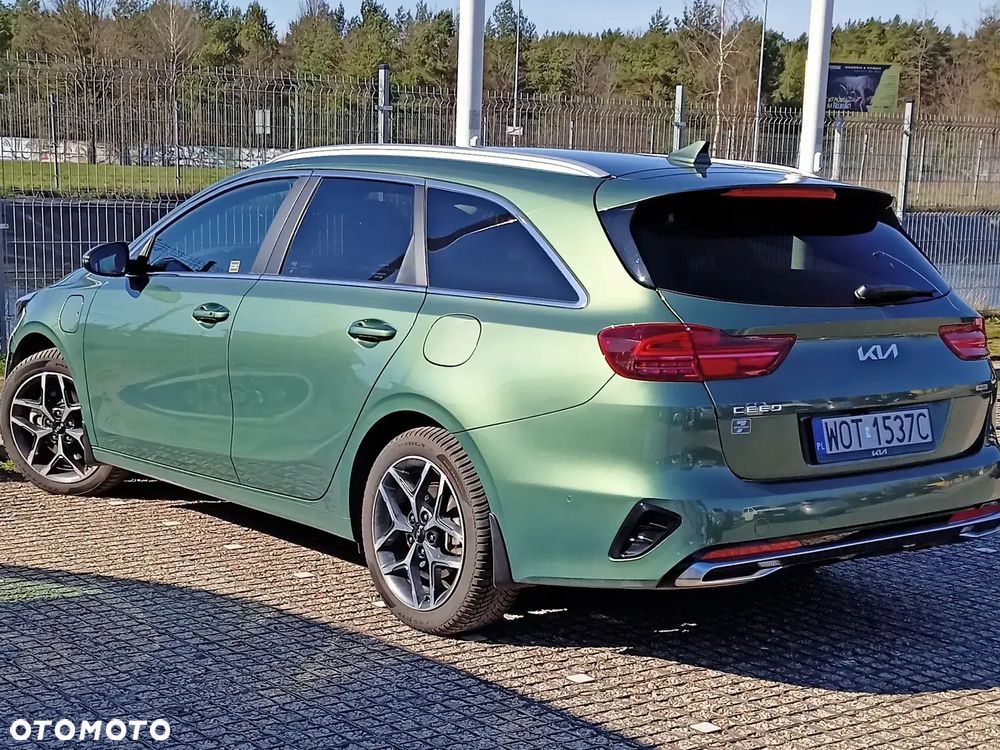 Kia Ceed 1.6 GDI PHEV Business Line DCT - 2