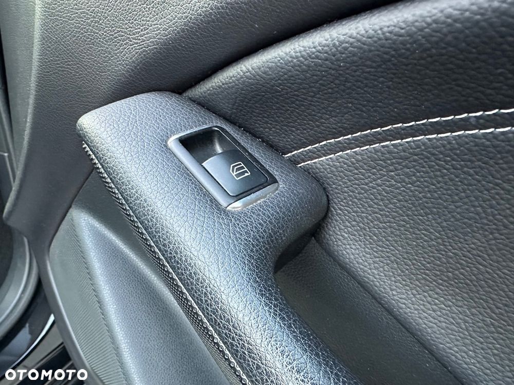 Mercedes-Benz CLA 200 d - 19