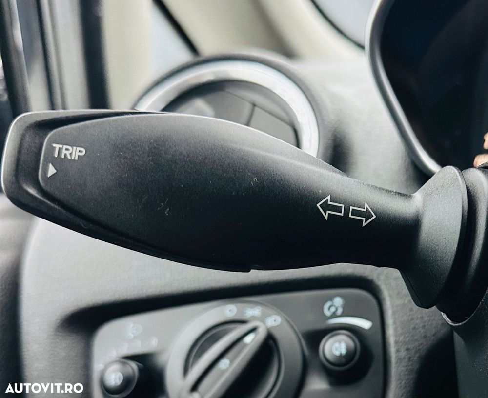 Ford Fiesta 1.0 EcoBoost Start-Stop Trend - 23