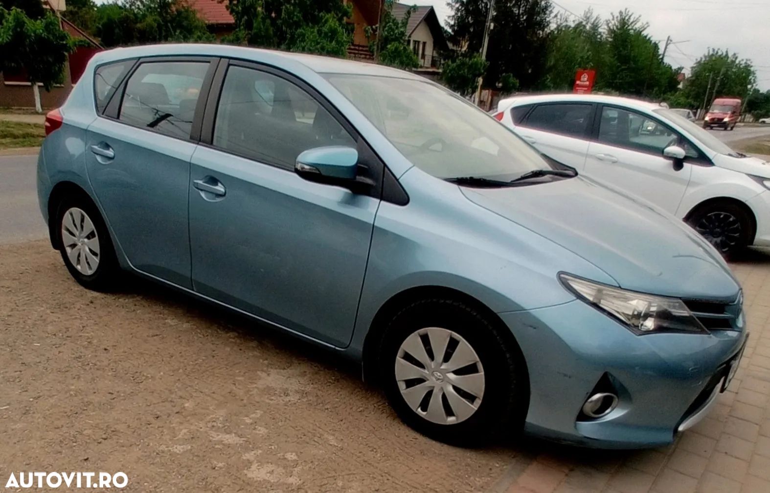 Toyota Auris 1.3 Dual VVT-i Luna - 1