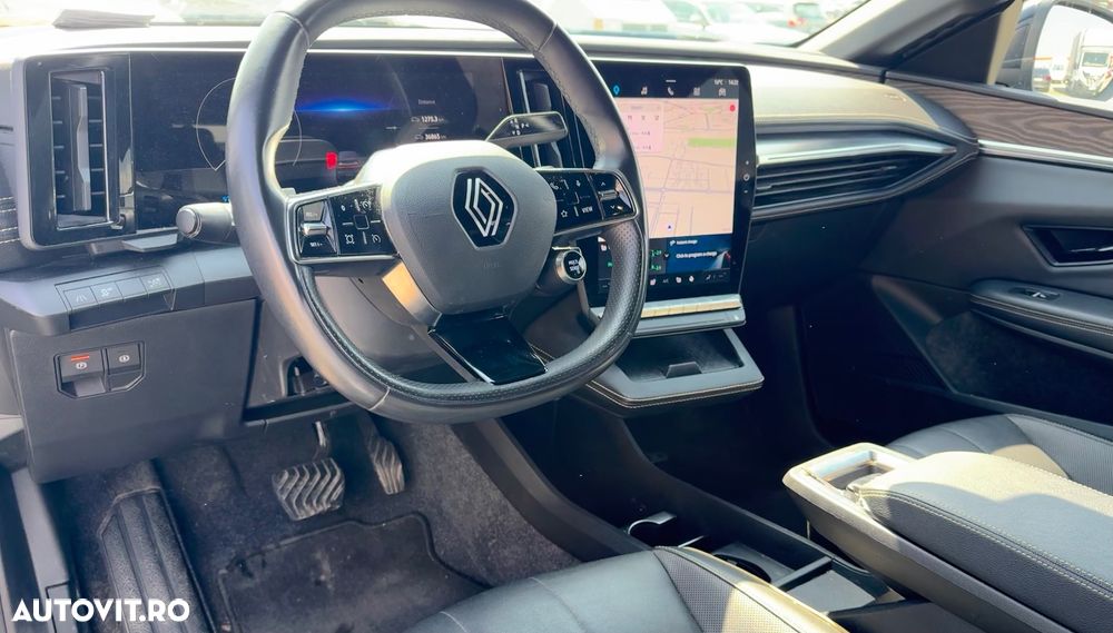 Renault Megane E-TECH 60 kWh 220 CP Iconic - 11