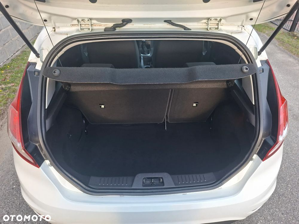 Ford Fiesta 1.25 Champions Edition - 17