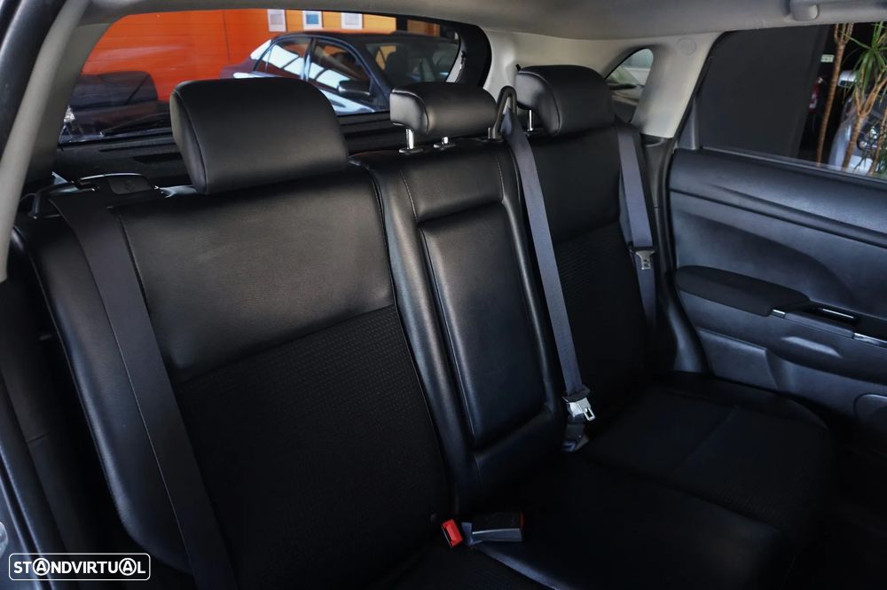 Citroën C4 Aircross HDi 115 Stop & Start 4WD Exclusive - 24