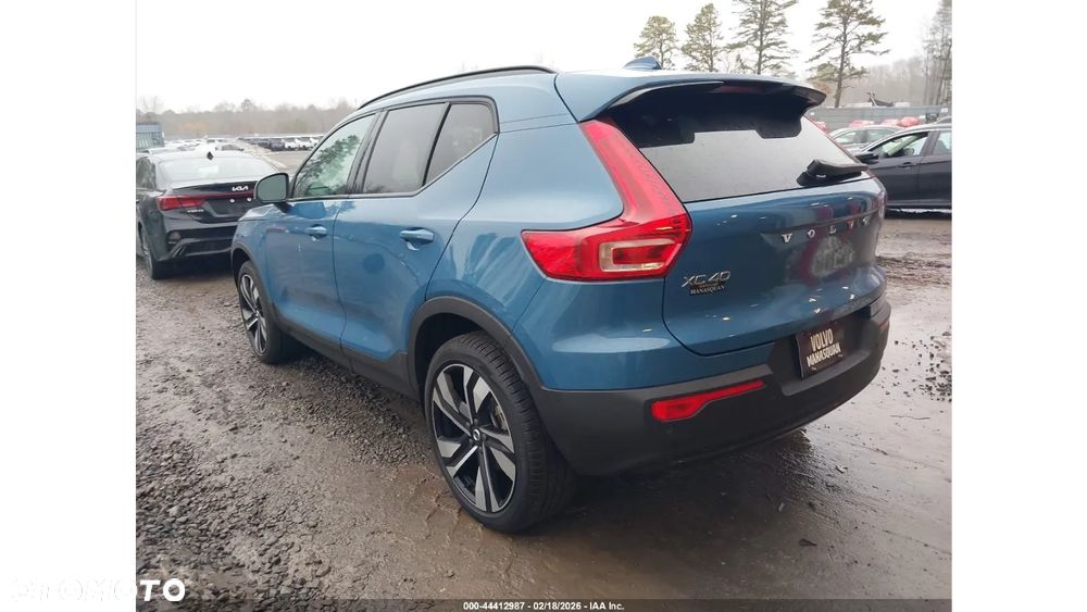 Volvo XC 40 B5 AWD Ultimate Dark - 7