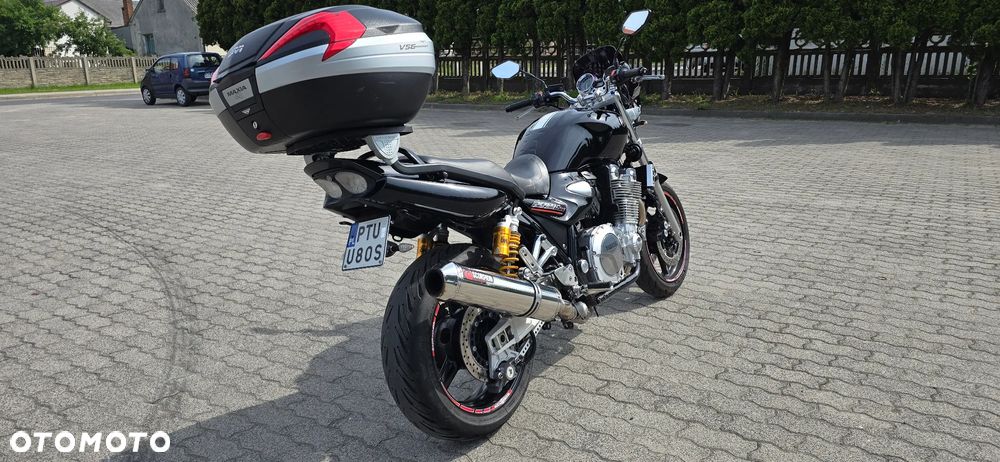 Yamaha XJR - 7
