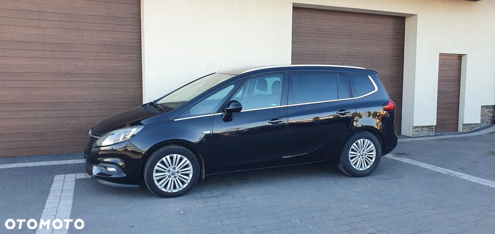 Opel Zafira - 1